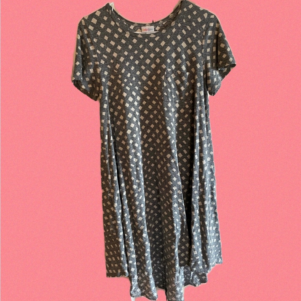 LuLaRoe Carly dress, size m, grey with white square pattern, good condition.